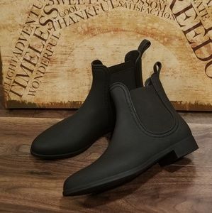 Savannah Last Jeffrey Campbell Booties